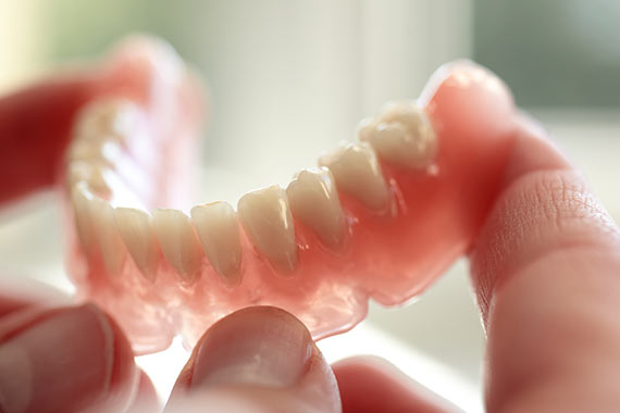 Konya Diş Protezi & Fiyatları | Protez Diş Uzmanı